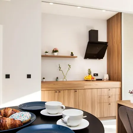 Rooms And Apartments Glossy Zagabria Esterno foto
