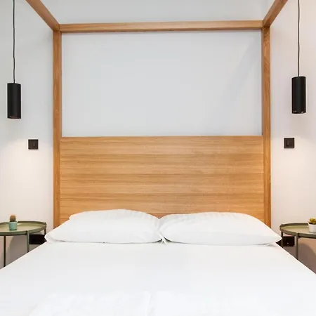 Rooms And Apartments Glossy Zagabria Esterno foto