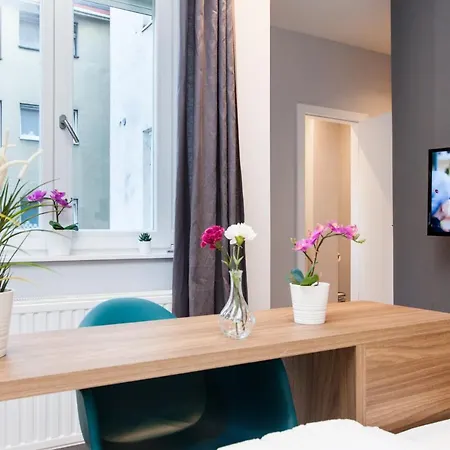 Rooms And Apartments Glossy Zagabria Esterno foto