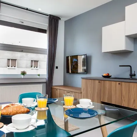 Rooms And Apartments Glossy Zagabria Esterno foto