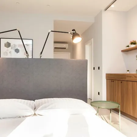 Rooms And Apartments Glossy Zagabria Esterno foto