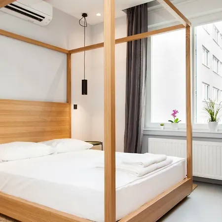 Rooms And Apartments Glossy Zagabria Esterno foto