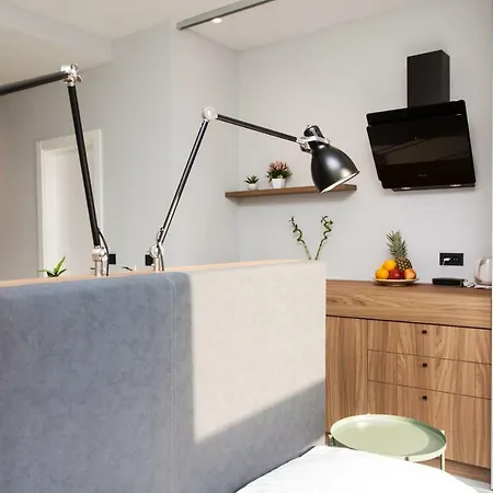 Rooms And Apartments Glossy Zagabria Esterno foto