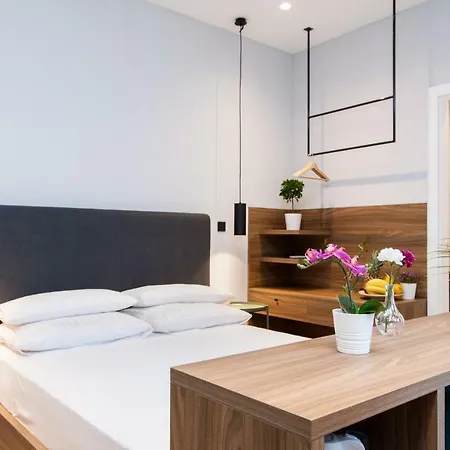 Rooms And Apartments Glossy Zagabria Esterno foto